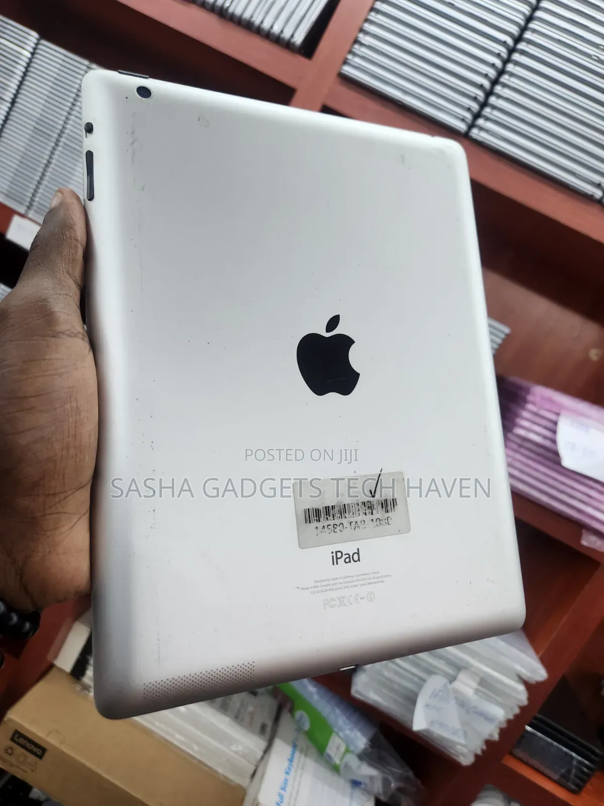 Apple iPad 4 Wi-Fi 16 GB Black