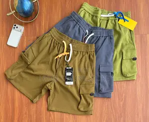 Baggie Cargo Shorts