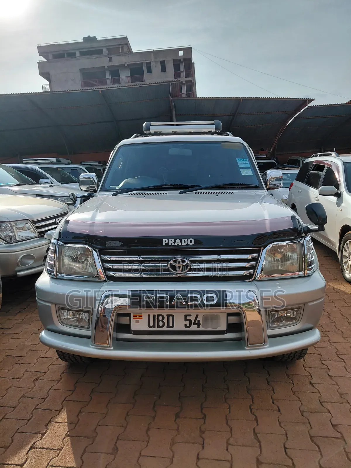 Toyota Land Cruiser Prado 2001 White