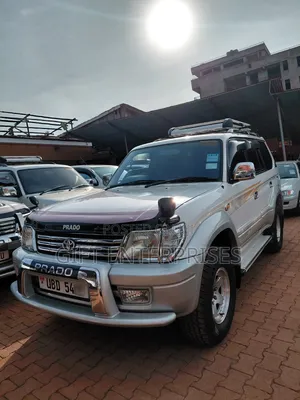 Toyota Land Cruiser Prado 2001 White