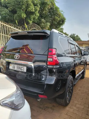 Toyota Land Cruiser Prado 2014 Black
