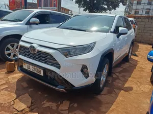 Toyota RAV4 2016 White