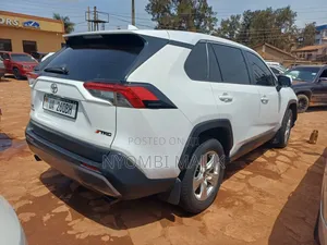 Toyota RAV4 2016 White