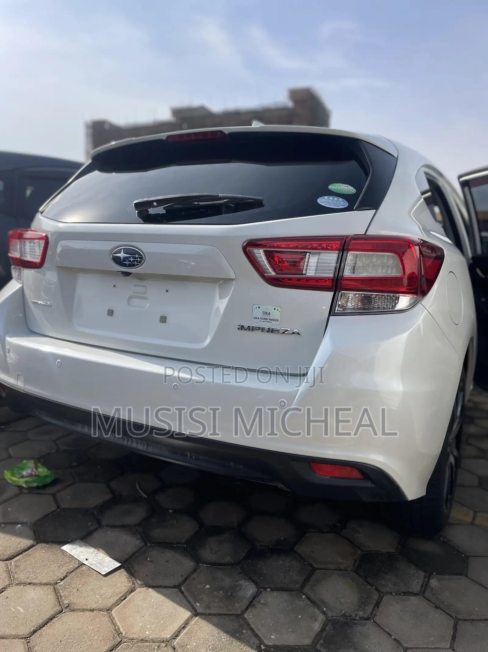 Subaru Impreza 2.0i AWD Hatchback 2017 White