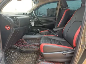 Toyota Hilux 2020 Green