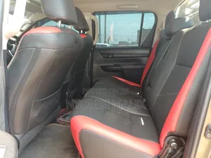 Toyota Hilux 2020 Green