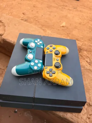 Ps4 Chipped 12 Games 2 Original Controllers. 1tb Storage