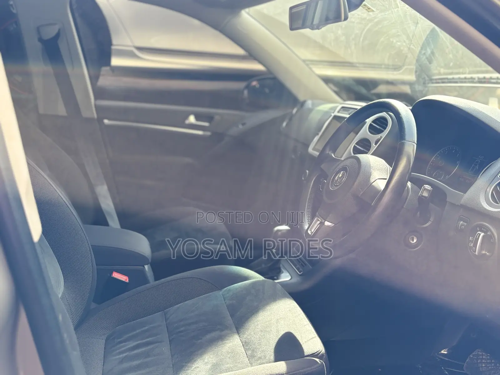 Volkswagen Tiguan S 2013 Gold