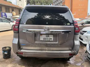 Toyota Land Cruiser Prado 2017 Gray