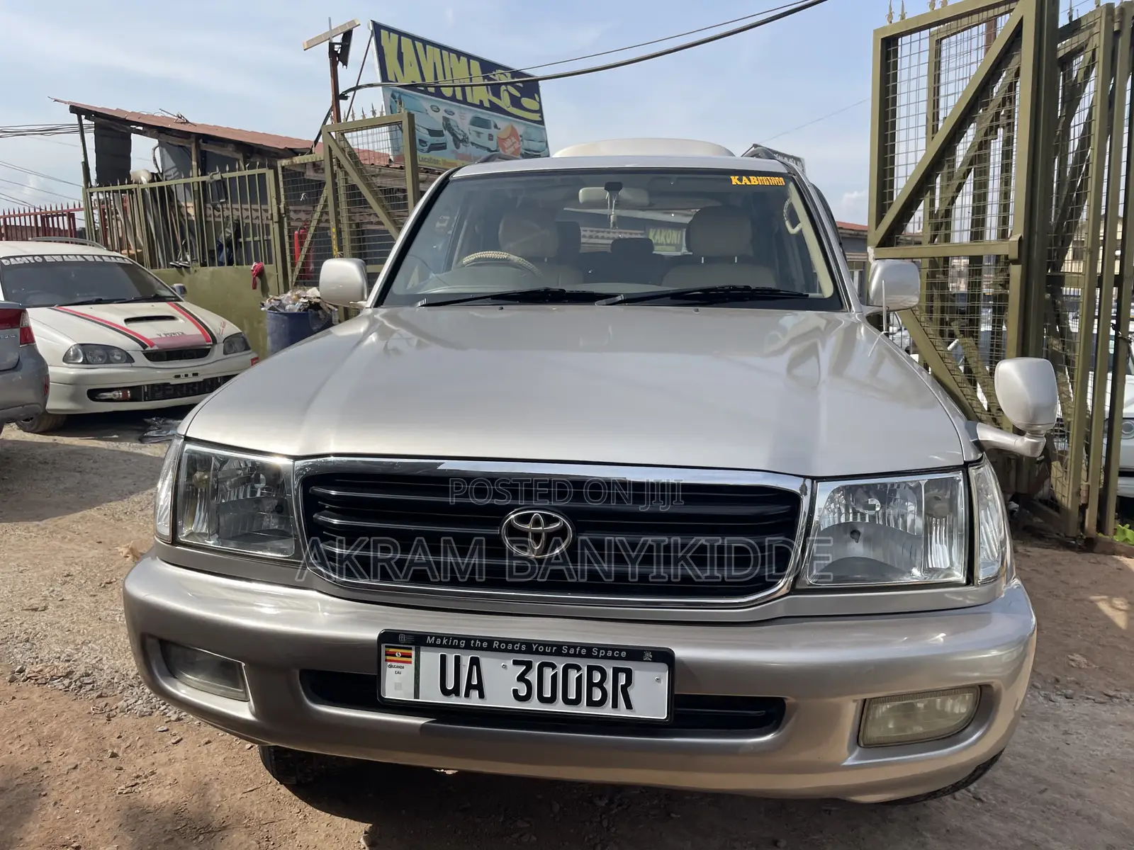 Toyota Land Cruiser 2005 Silver