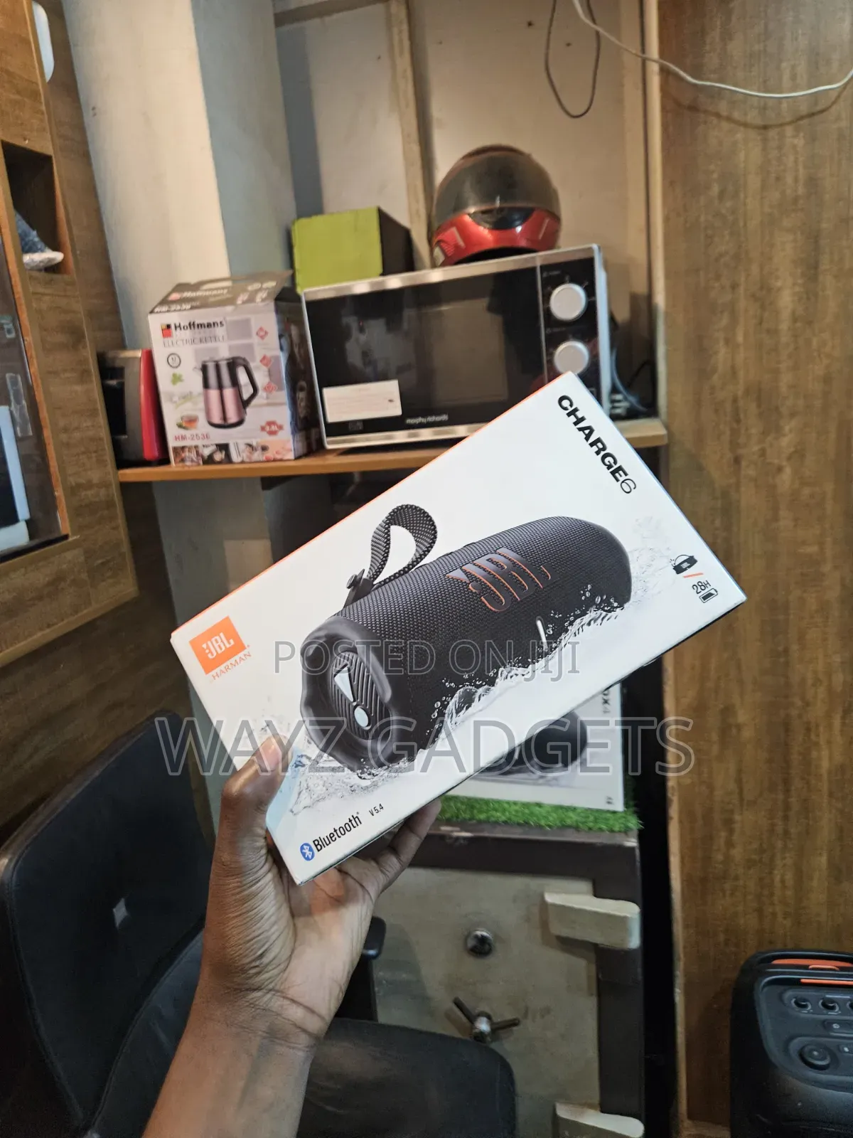 JBL Charge 6