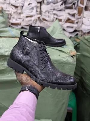 Men's Quality Louis Vuitton Boots _Black
