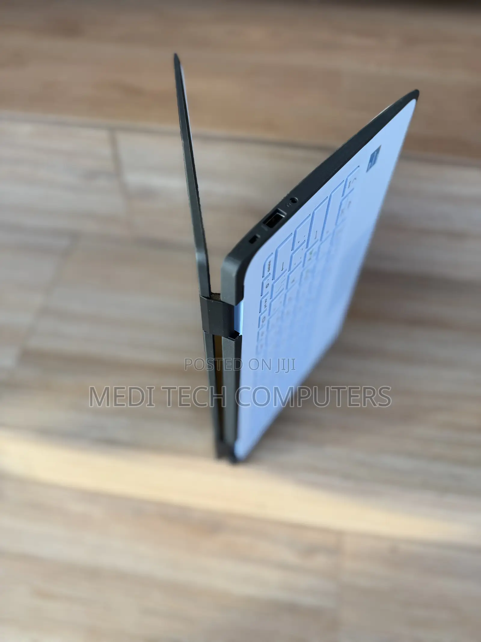 Laptop HP 14-dq1025cl 8GB SSD 256GB