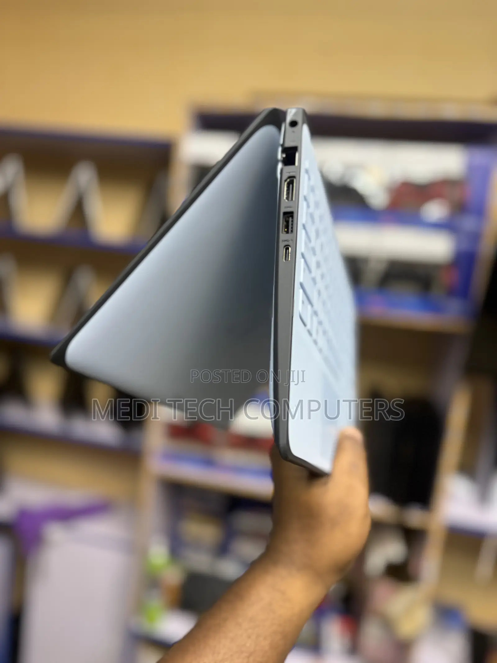 Laptop HP 14-dq1025cl 8GB SSD 256GB