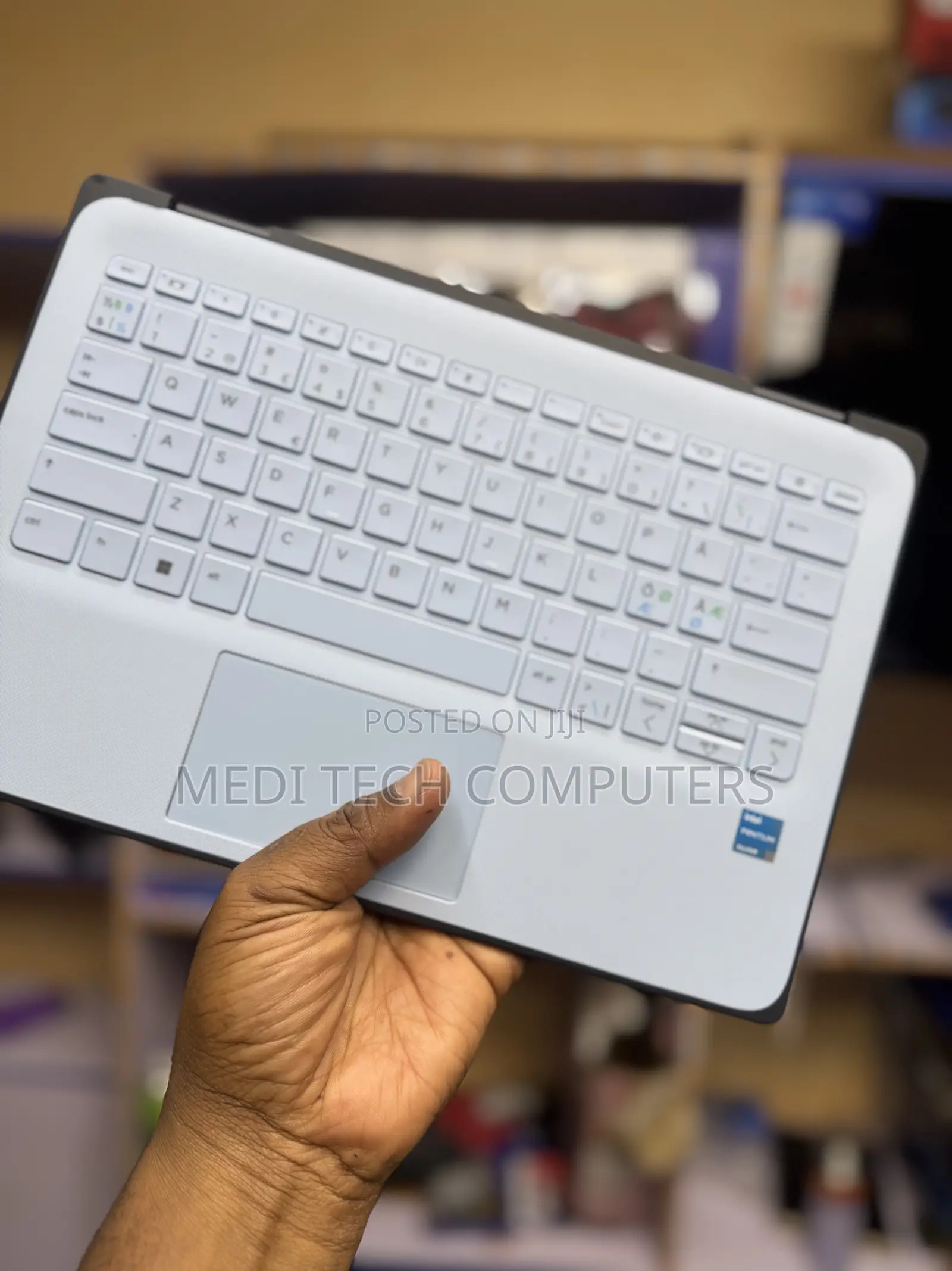 Laptop HP 14-dq1025cl 8GB SSD 256GB