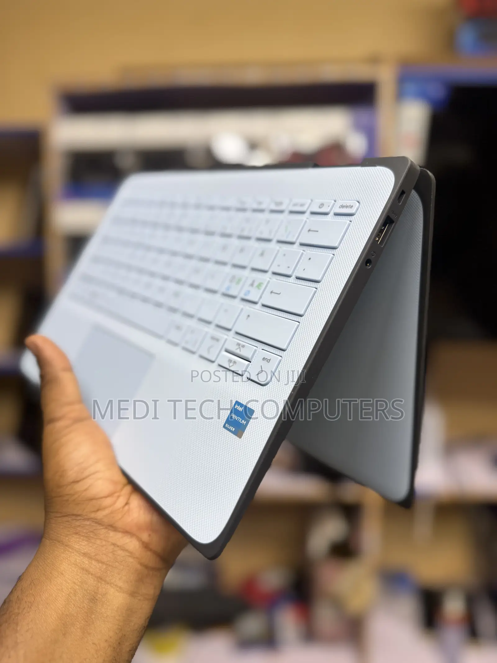 Laptop HP 14-dq1025cl 8GB SSD 256GB