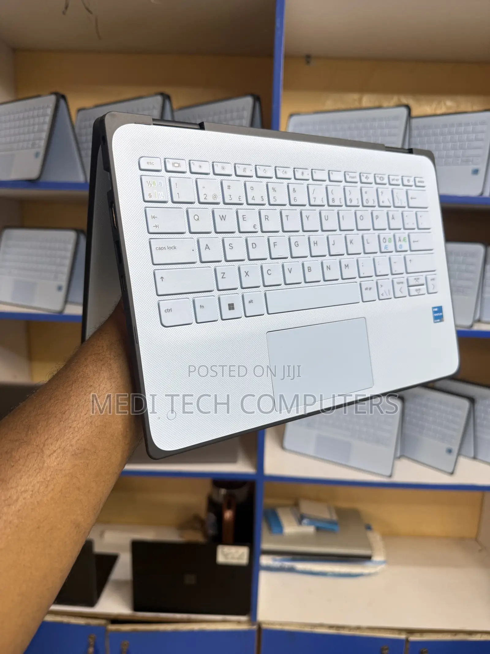 Laptop HP 14-dq1025cl 8GB SSD 256GB