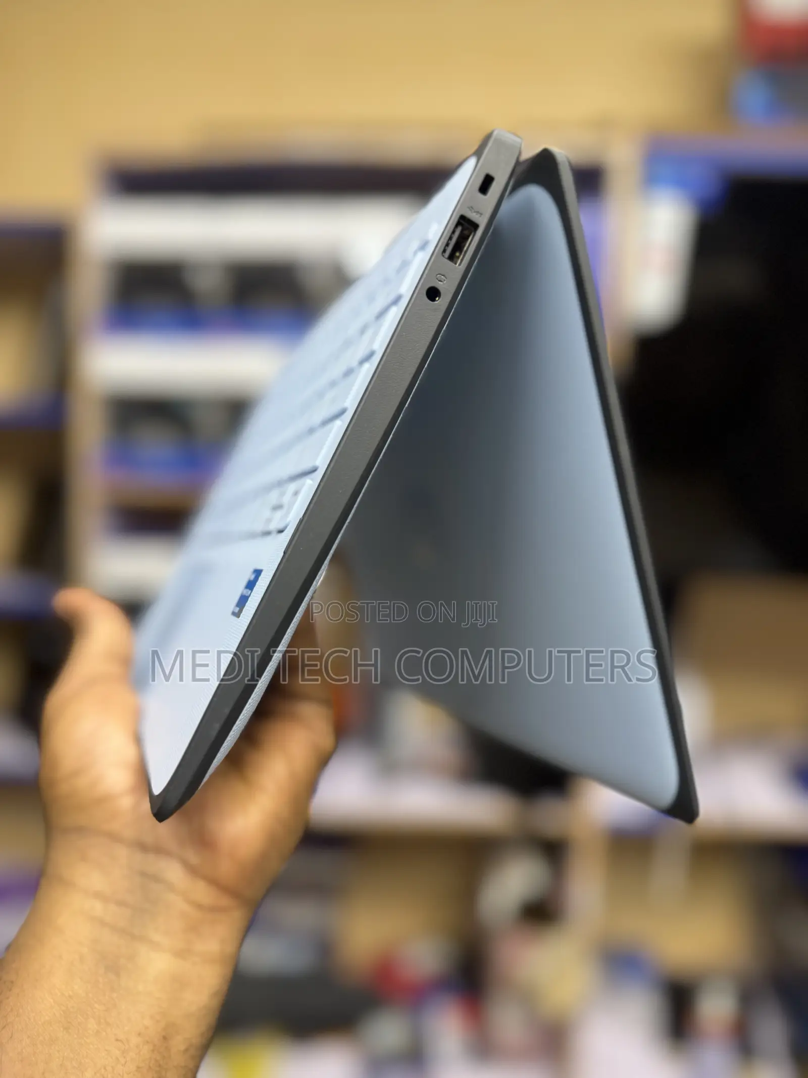 Laptop HP 14-dq1025cl 8GB SSD 256GB