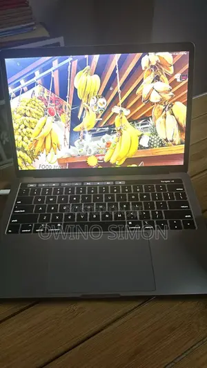 Laptop Apple MacBook Pro 2018 8GB Intel Core i7 SSD 256GB