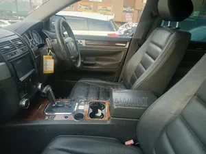 Volkswagen Touareg 2009 Black