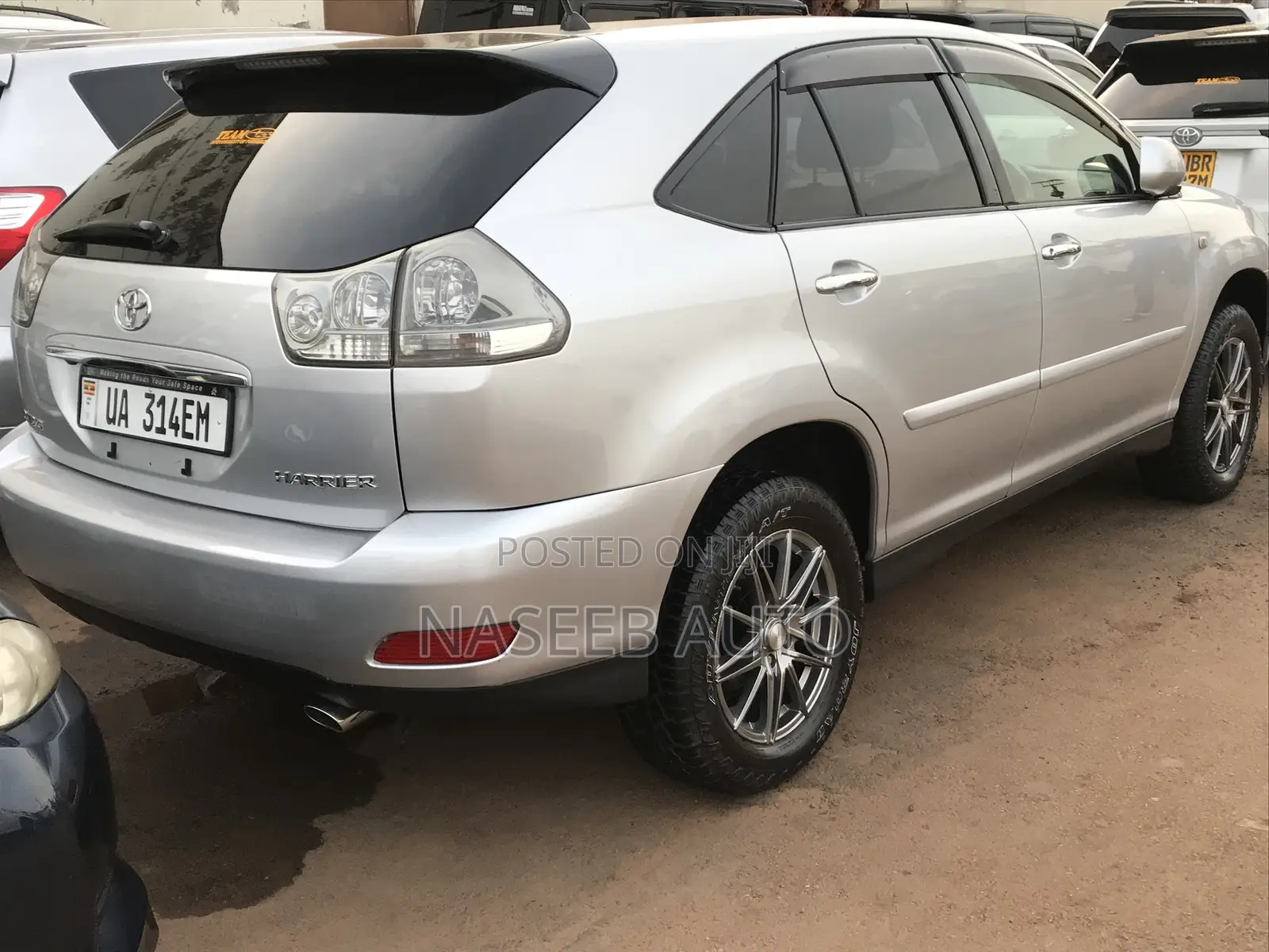Toyota Harrier 2009 Silver