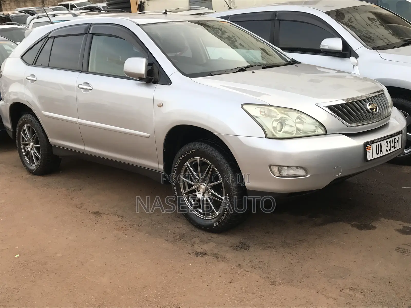 Toyota Harrier 2009 Silver