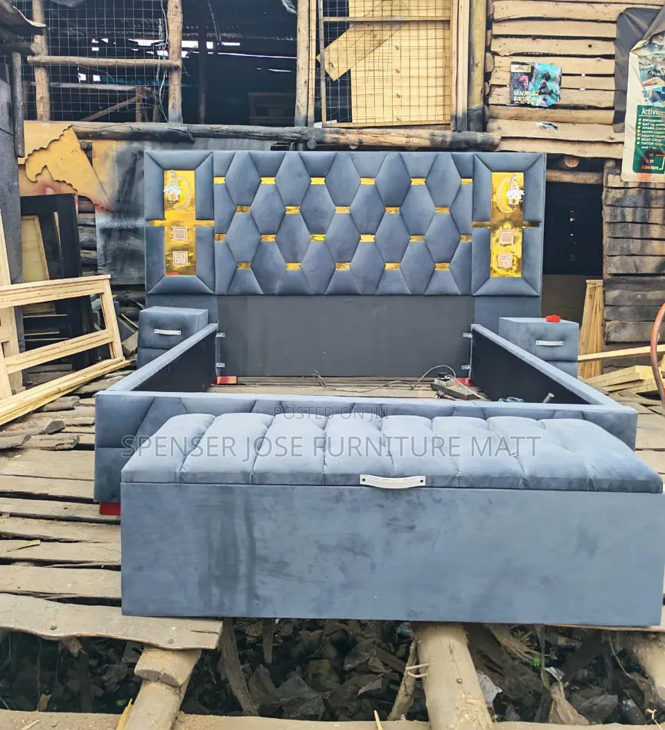 Geometric Bed 5by6 With Led and Side Drawer