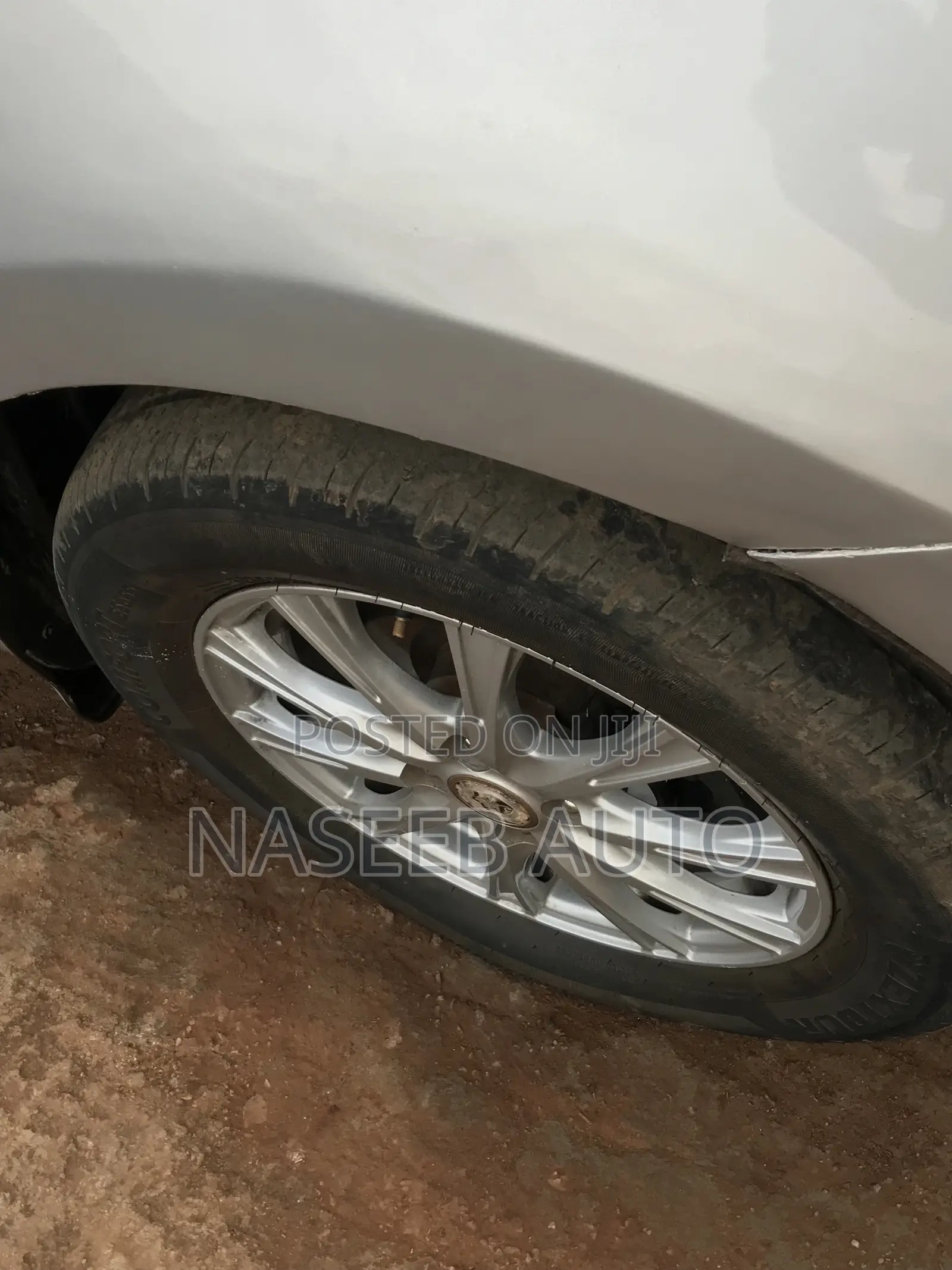 Toyota Ractis 2008 Silver