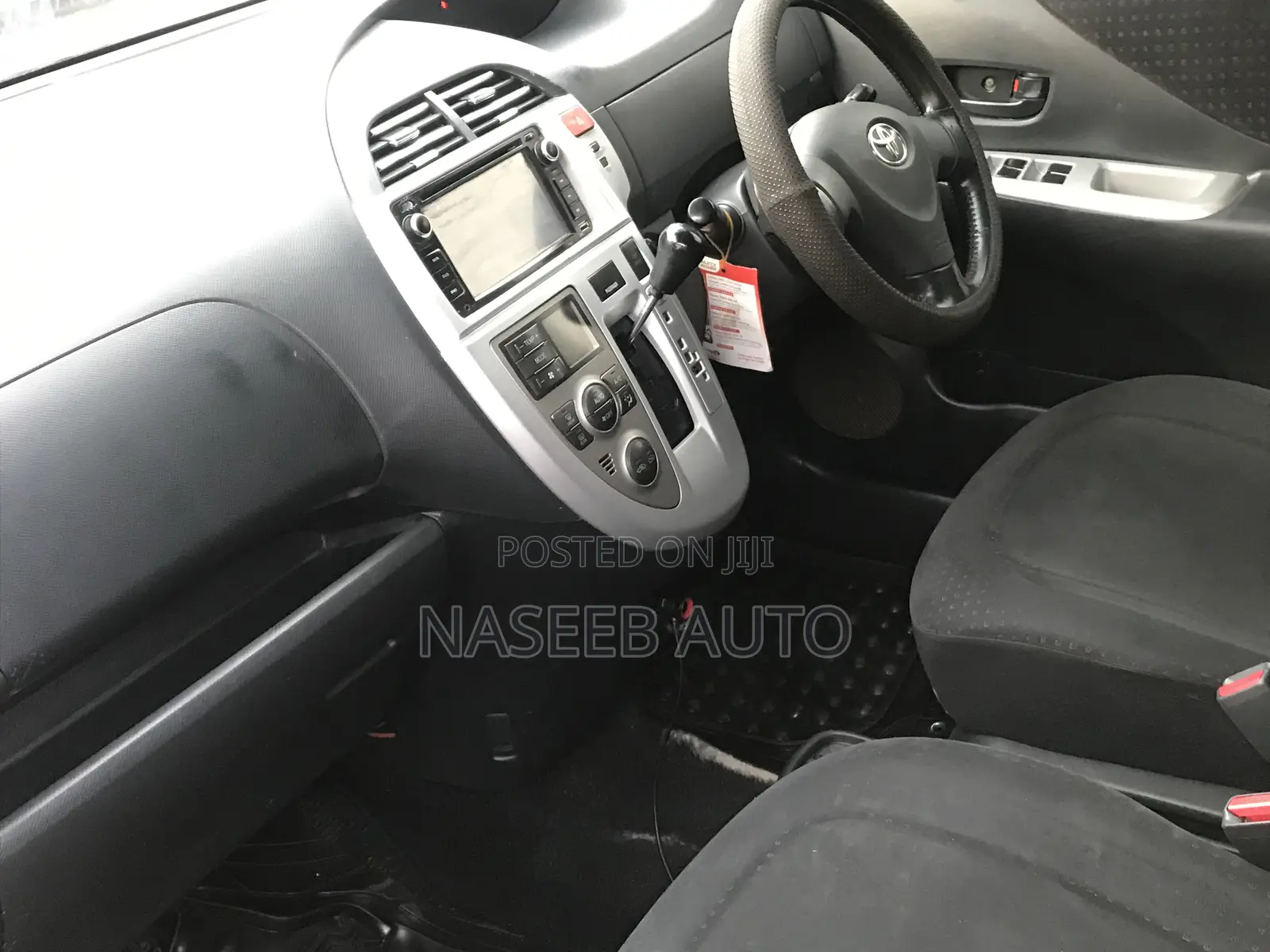 Toyota Ractis 2008 Silver