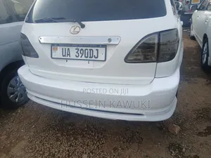Toyota Harrier 1999 White