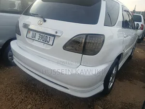 Toyota Harrier 1999 White