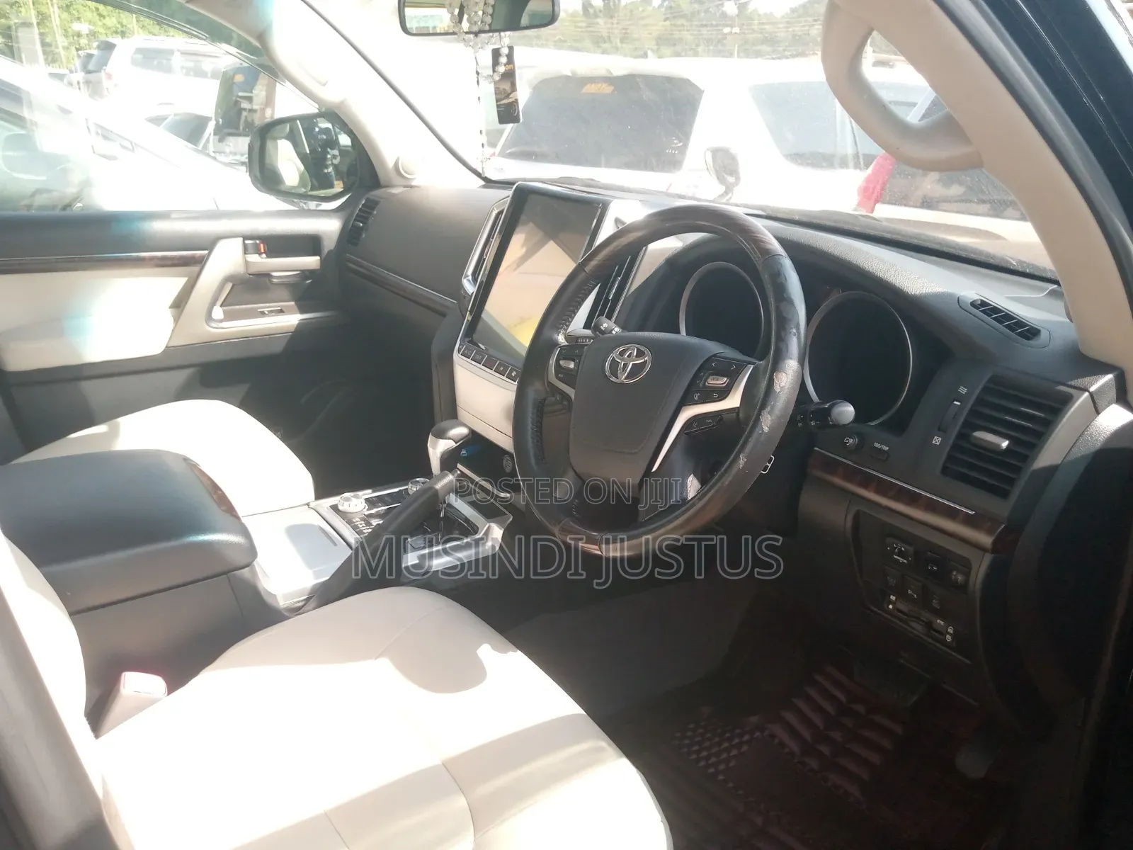 Toyota Land Cruiser 2010 Black