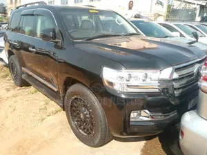 Toyota Land Cruiser 2010 Black
