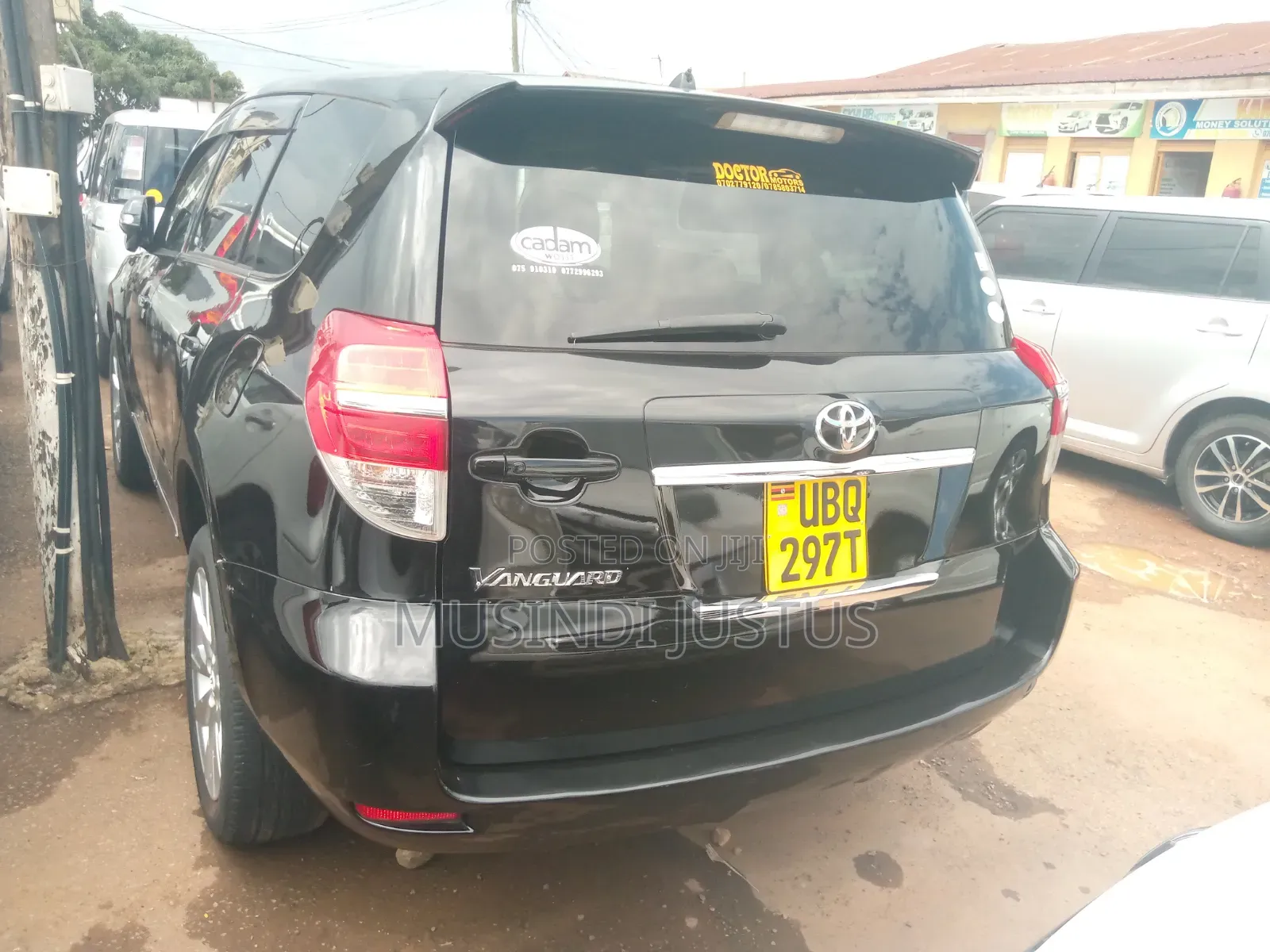 Toyota Vanguard 2011 Black