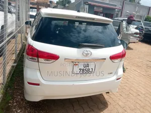 Toyota Wish 2011 White