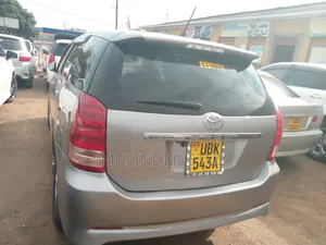 Toyota Wish 2007 Silver