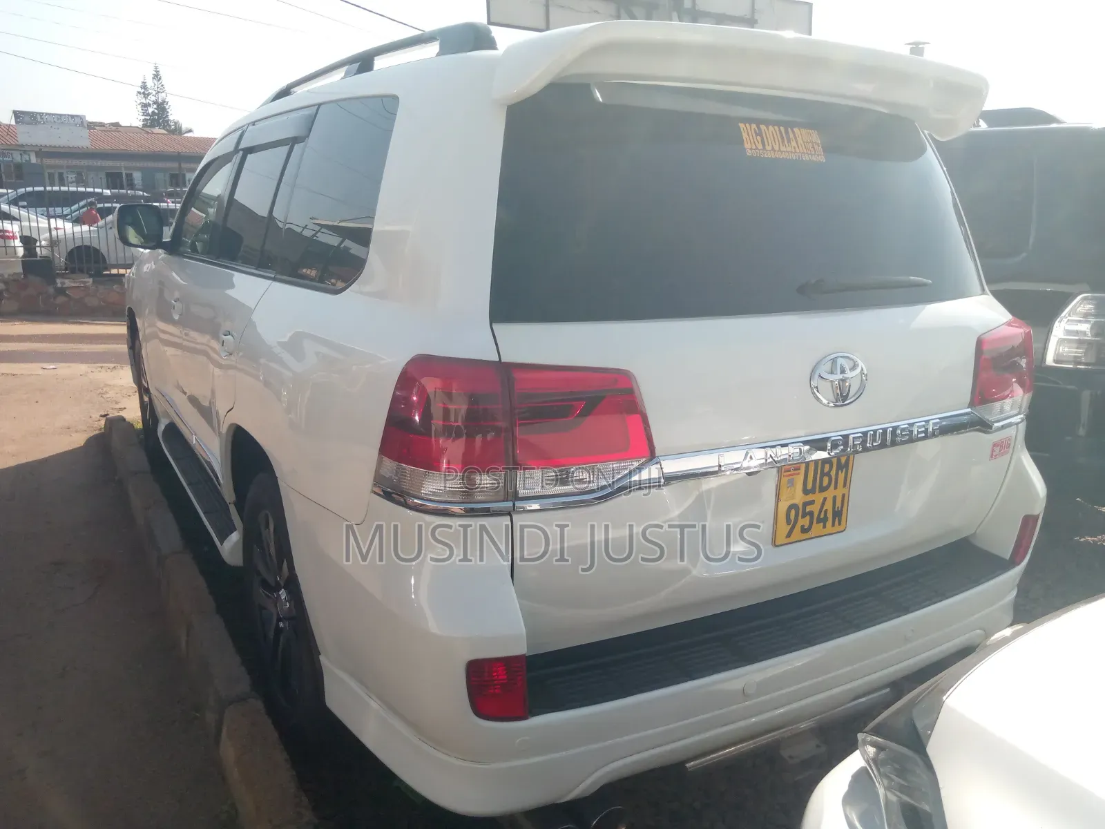 Toyota Land Cruiser 2010 White