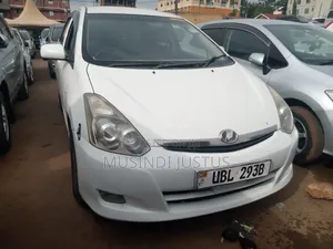 Toyota Wish 2006 White