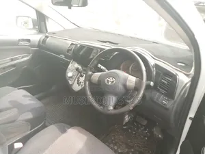 Toyota Wish 2006 White