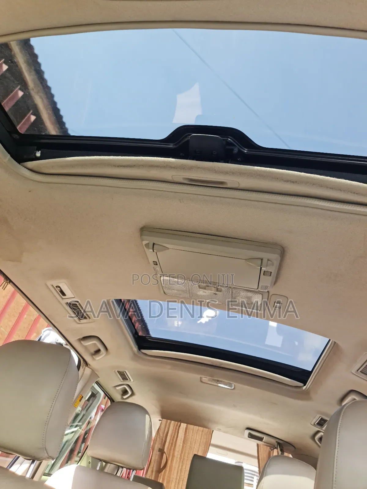 Toyota Noah 2011 Silver