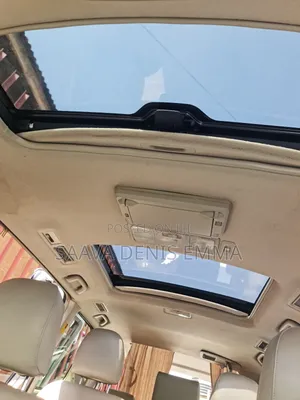 Toyota Noah 2011 Silver