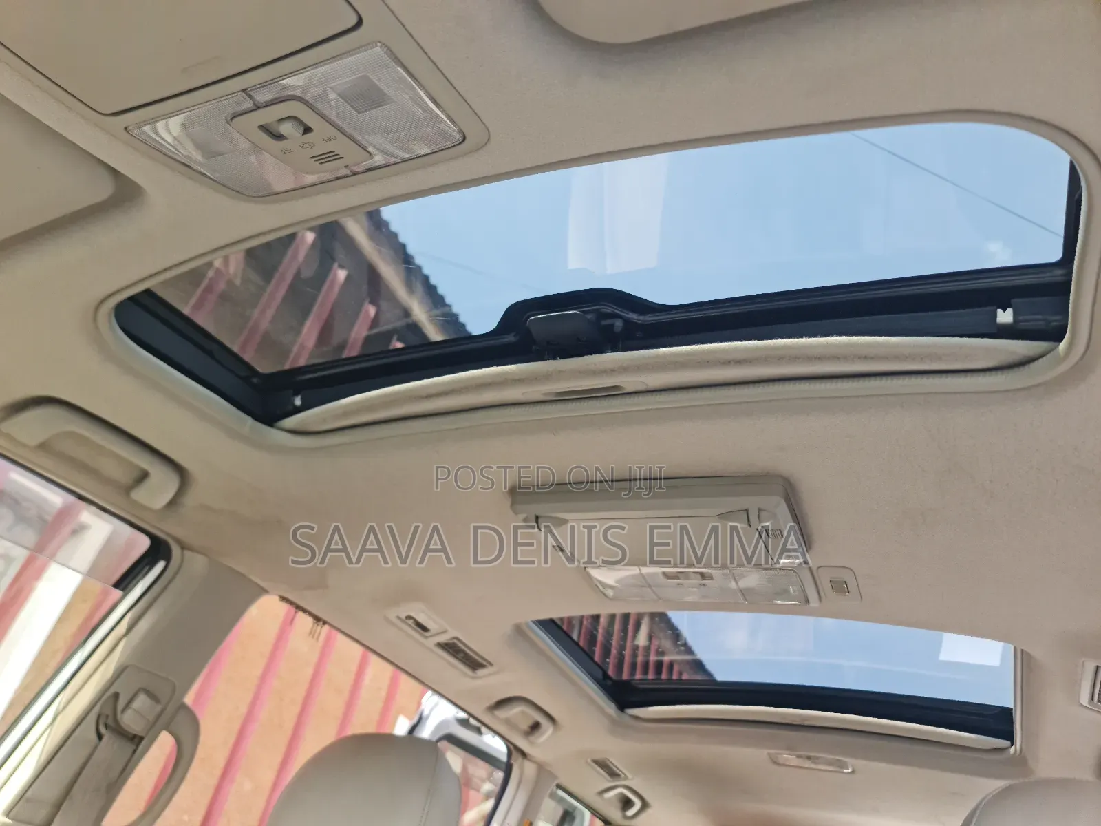 Toyota Noah 2011 Silver