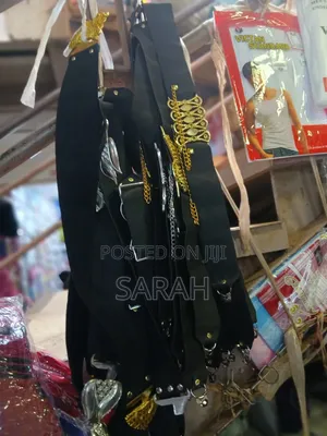 Black Waist Belts Feature