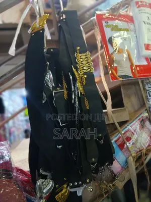 Black Waist Belts Feature