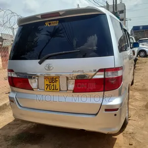 Toyota Alphard 2011 Silver