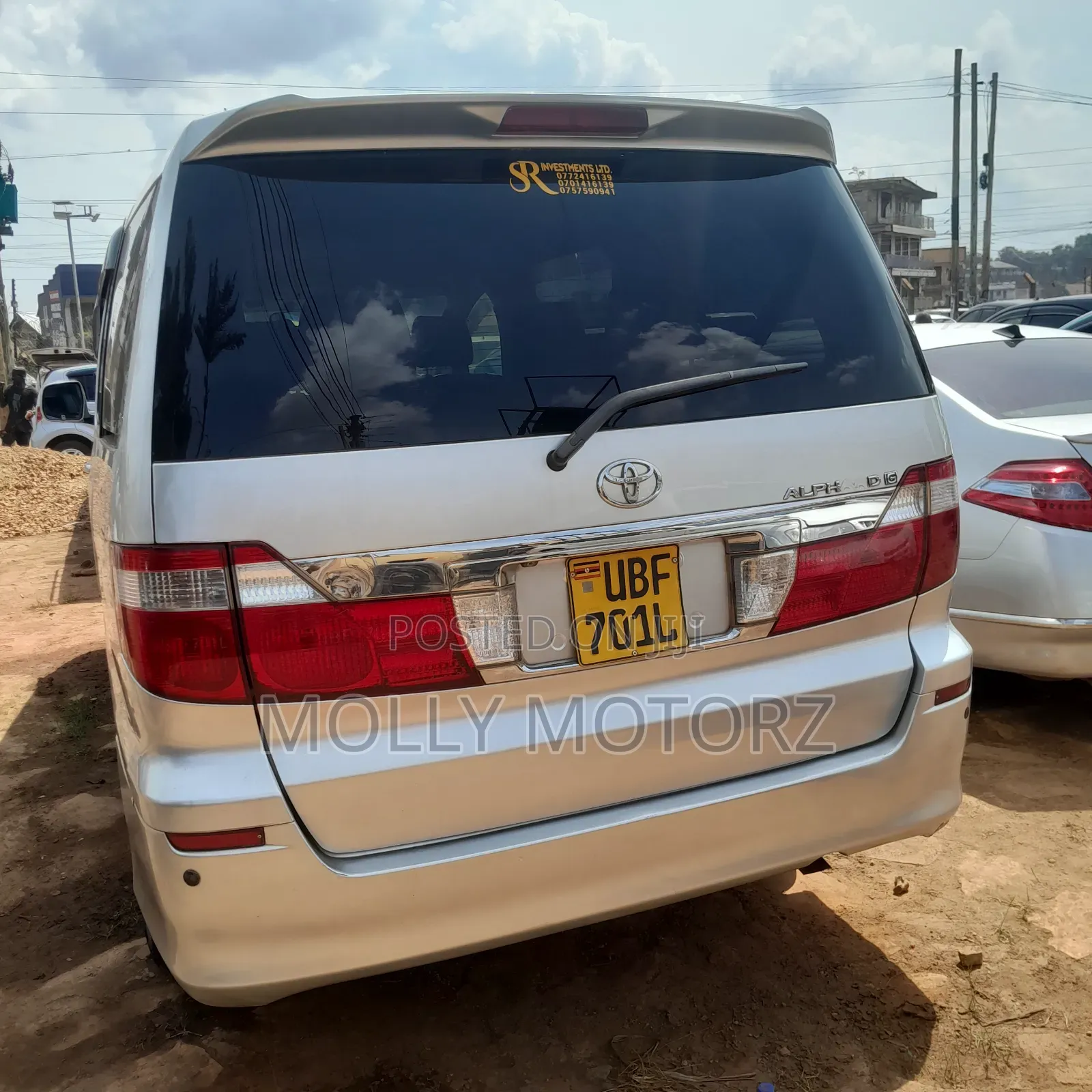 Toyota Alphard 2011 Silver
