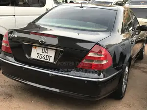 Mercedes-Benz E240 2010 Black