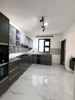 5bdrm Duplex in Muyenga, Central Division for rent