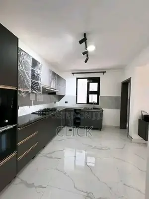 5bdrm Duplex in Muyenga, Central Division for rent