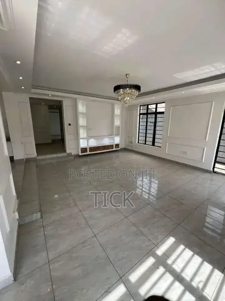 5bdrm Duplex in Kira, Central Division for rent